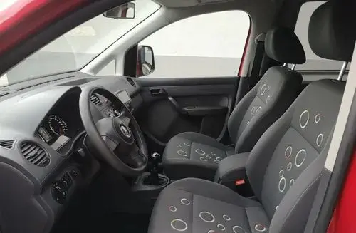 VOLKSWAGEN Caddy California 