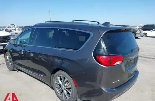 CHRYSLER Pacifica 