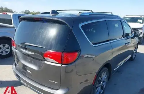 CHRYSLER Pacifica 