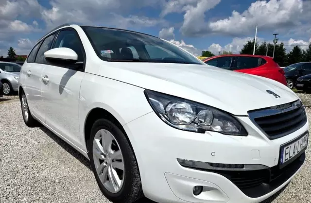 PEUGEOT 308 