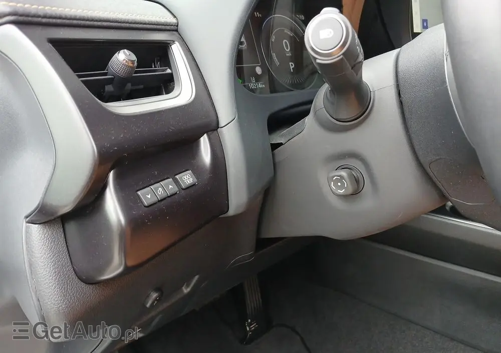 LEXUS UX 250h GPF F Sport Design 2WD