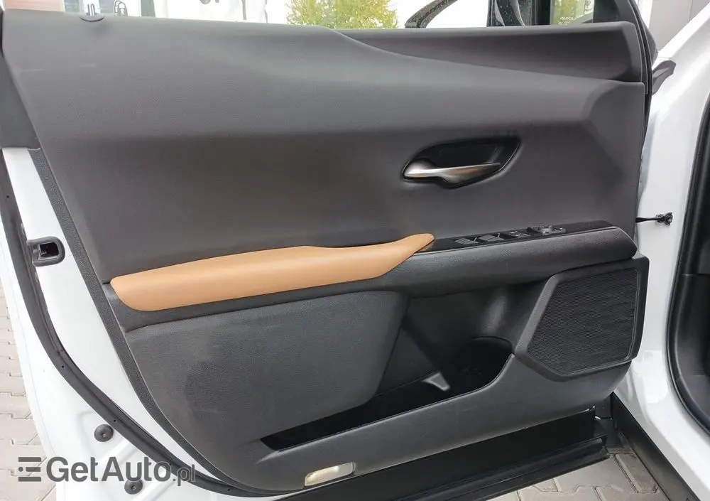 LEXUS UX 250h GPF F Sport Design 2WD