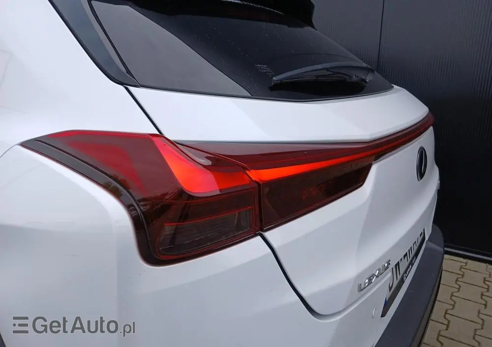 LEXUS UX 250h GPF F Sport Design 2WD