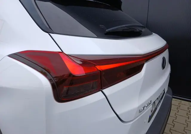LEXUS UX 250h GPF F Sport Design 2WD
