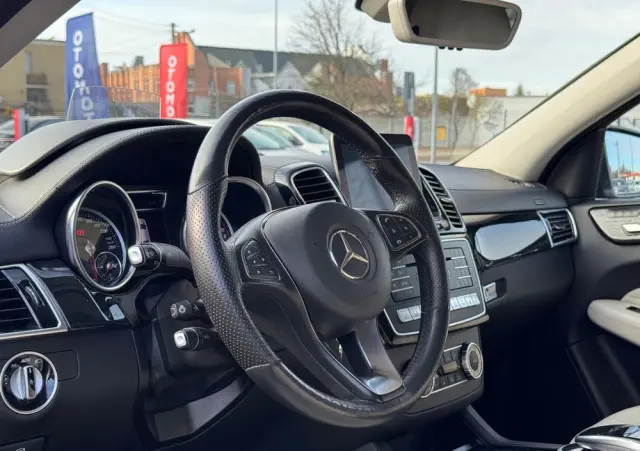 MERCEDES-BENZ GLE 350 d 4-Matic