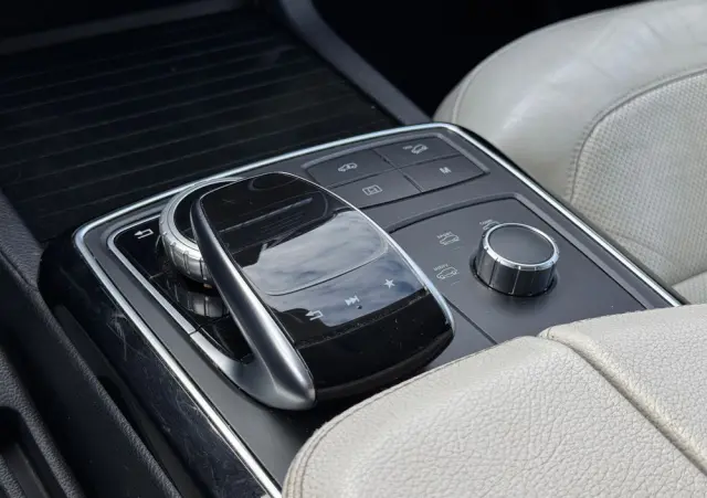 MERCEDES-BENZ GLE 350 d 4-Matic