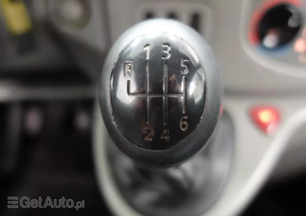 RENAULT Trafic - L1H1 