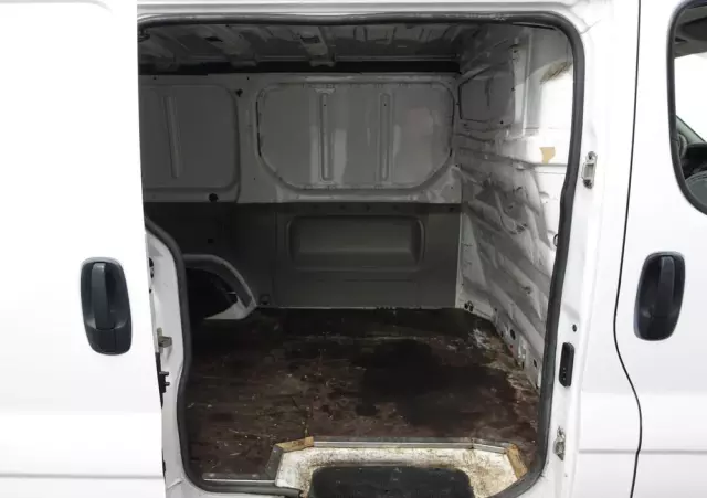 RENAULT Trafic - L1H1 