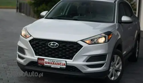 HYUNDAI Tucson 