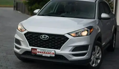 HYUNDAI Tucson 