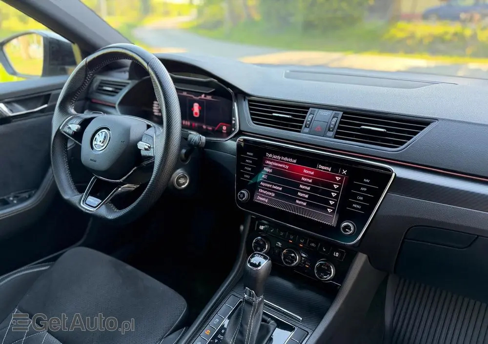 SKODA Superb 2.0 TDI 4x4 DSG Sportline