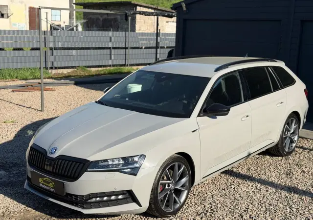 SKODA Superb 2.0 TDI 4x4 DSG Sportline