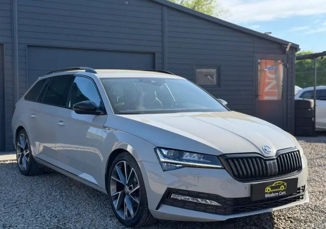 SKODA Superb 2.0 TDI 4x4 DSG Sportline