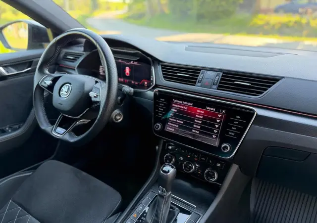 SKODA Superb 2.0 TDI 4x4 DSG Sportline