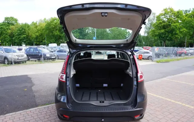 RENAULT Scenic 1.4 16V TCE Expression