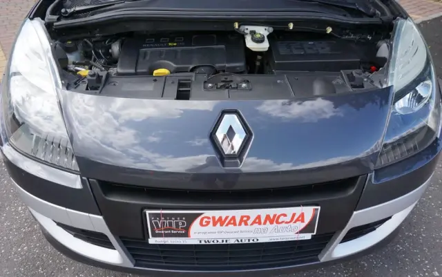 RENAULT Scenic 1.4 16V TCE Expression