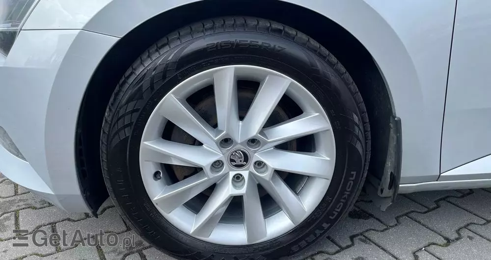 SKODA Superb 2.0 TDI 4x4 L&K DSG