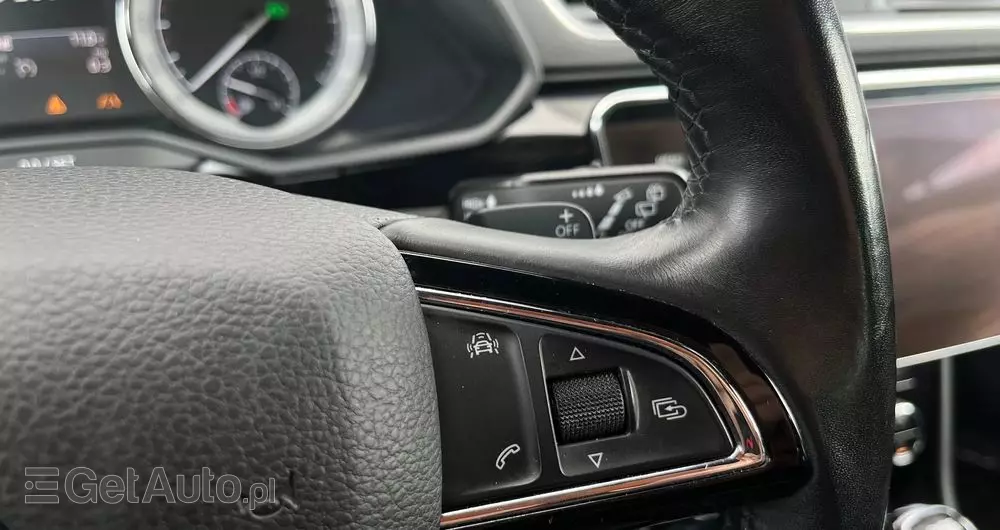 SKODA Superb 2.0 TDI 4x4 L&K DSG