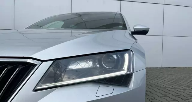 SKODA Superb 2.0 TDI 4x4 L&K DSG