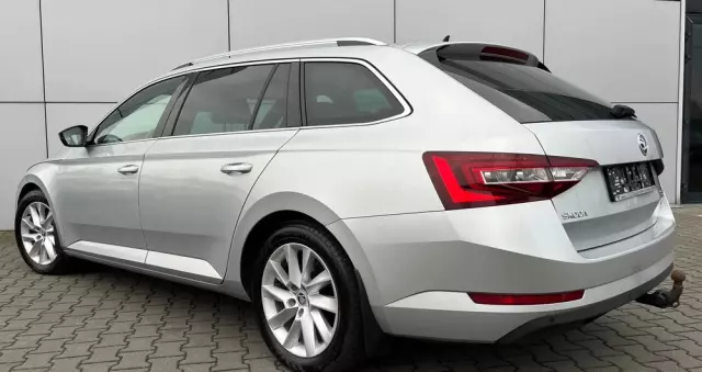 SKODA Superb 2.0 TDI 4x4 L&K DSG