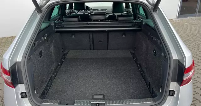 SKODA Superb 2.0 TDI 4x4 L&K DSG