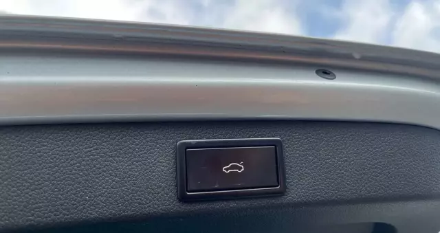 SKODA Superb 2.0 TDI 4x4 L&K DSG