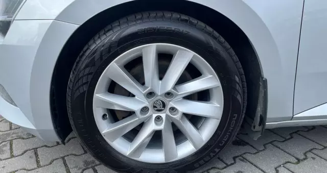 SKODA Superb 2.0 TDI 4x4 L&K DSG