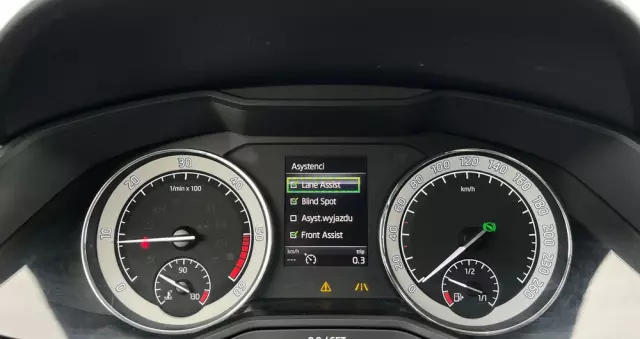 SKODA Superb 2.0 TDI 4x4 L&K DSG