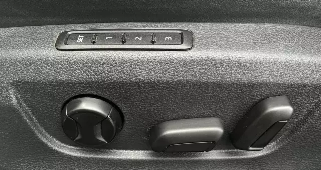 SKODA Superb 2.0 TDI 4x4 L&K DSG