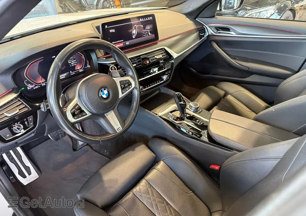 BMW Seria 5 520d MHEV M Sport sport