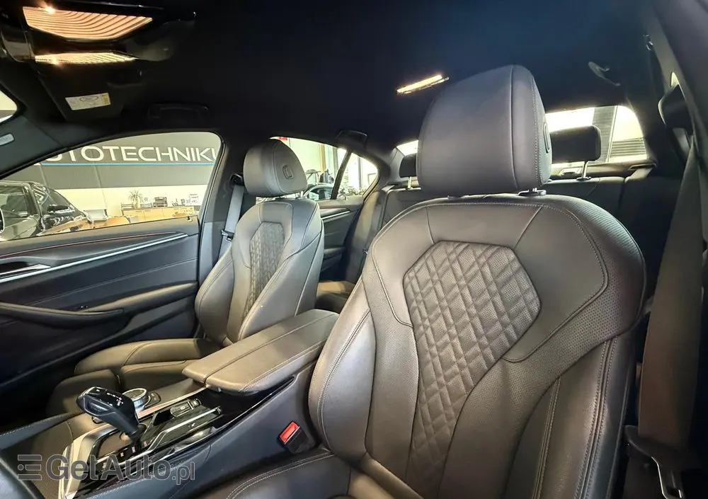 BMW Seria 5 520d MHEV M Sport sport