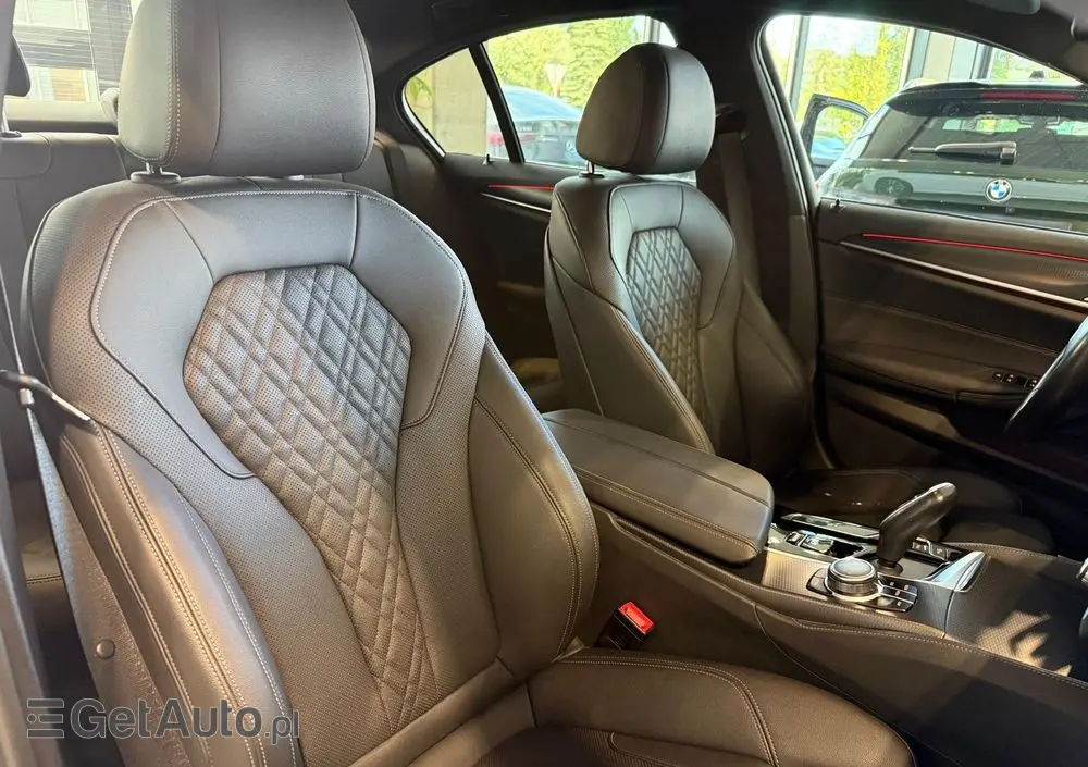 BMW Seria 5 520d MHEV M Sport sport