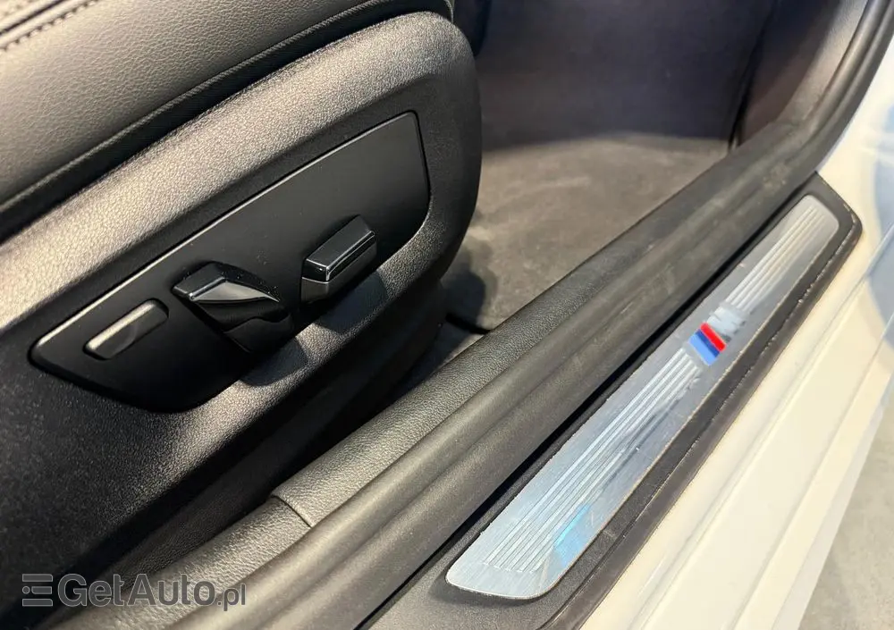BMW Seria 5 520d MHEV M Sport sport