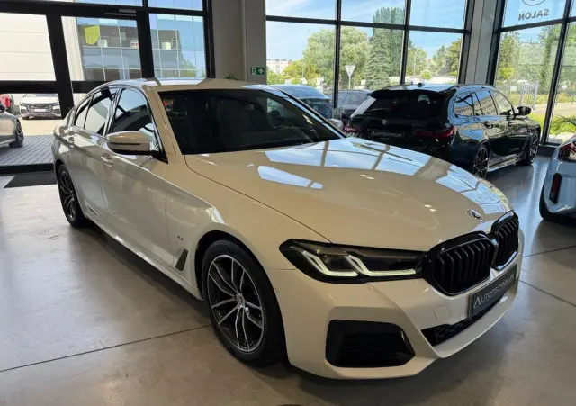 BMW Seria 5 520d MHEV M Sport sport