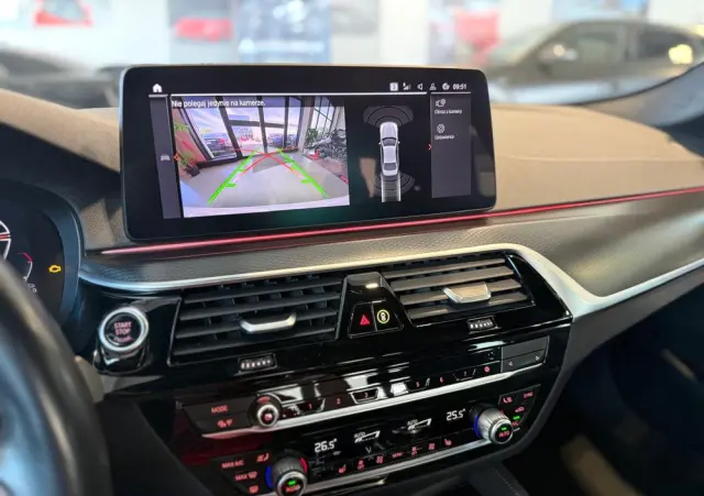 BMW Seria 5 520d MHEV M Sport sport