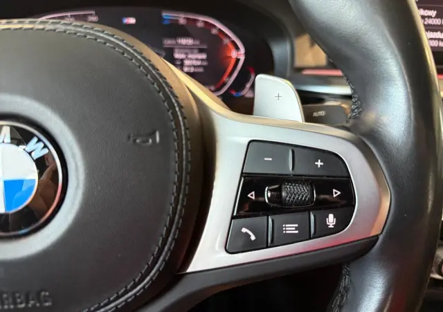 BMW Seria 5 520d MHEV M Sport sport