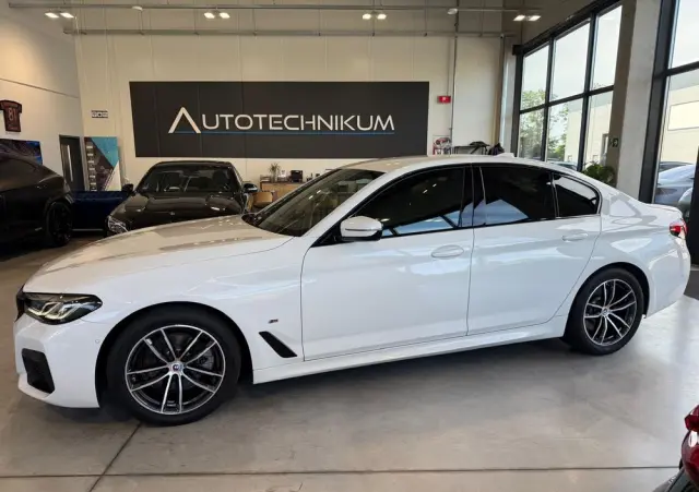 BMW Seria 5 520d MHEV M Sport sport