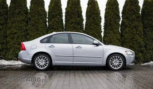 VOLVO S40 