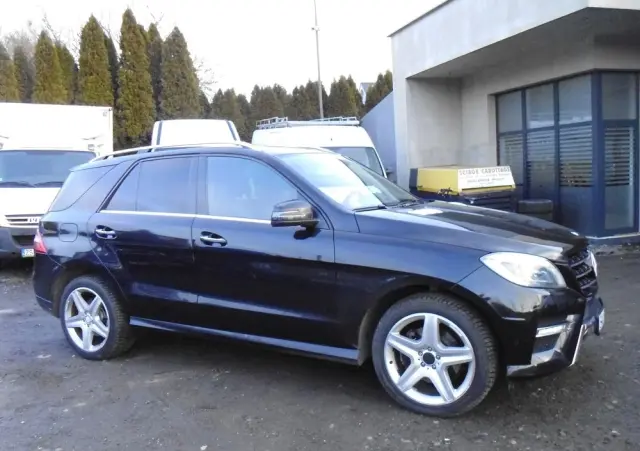 MERCEDES-BENZ ML 350 BlueTEC 4-Matic