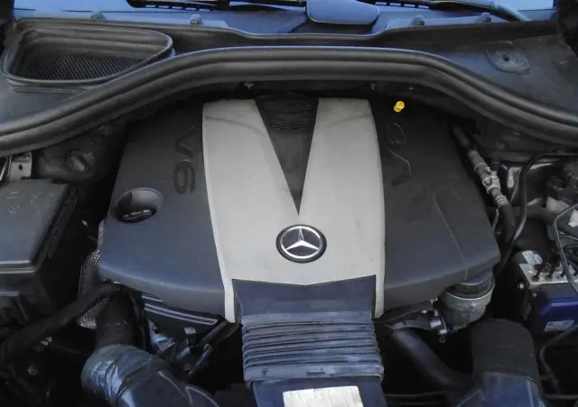 MERCEDES-BENZ ML 350 BlueTEC 4-Matic