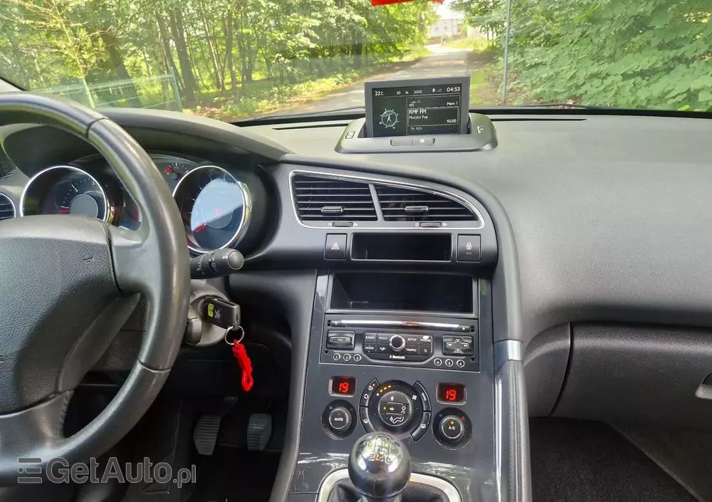 PEUGEOT 3008 HDi 115 Active