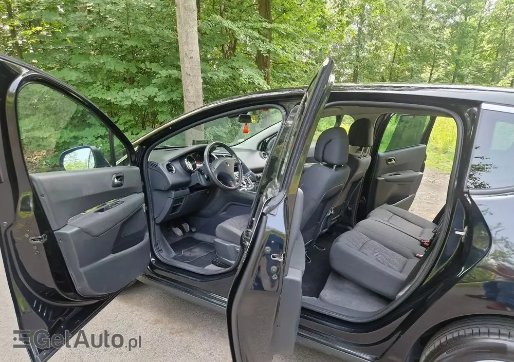 PEUGEOT 3008 HDi 115 Active