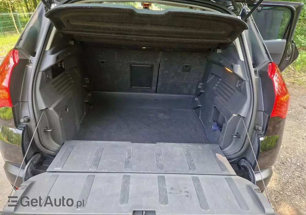 PEUGEOT 3008 HDi 115 Active