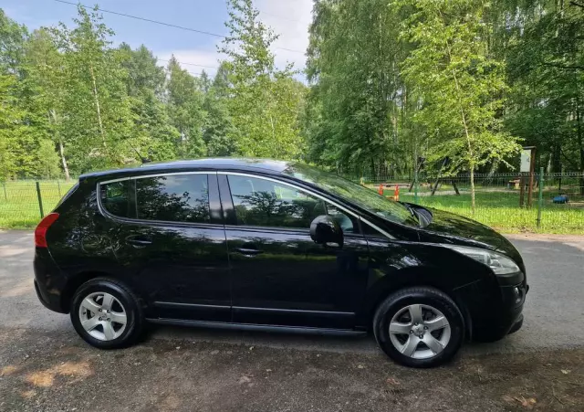 PEUGEOT 3008 HDi 115 Active