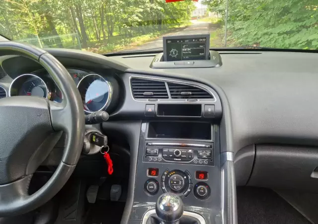 PEUGEOT 3008 HDi 115 Active