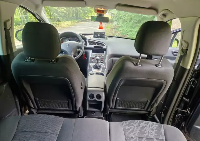 PEUGEOT 3008 HDi 115 Active