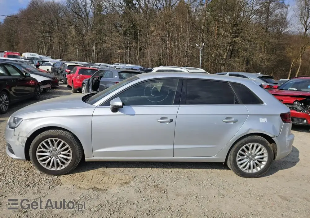 AUDI A3 Sportback 2.0 TDI S tronic S line Sportpaket