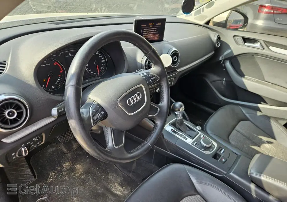 AUDI A3 Sportback 2.0 TDI S tronic S line Sportpaket