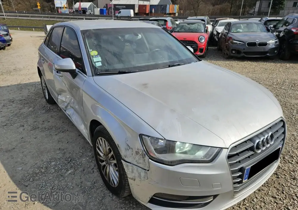 AUDI A3 Sportback 2.0 TDI S tronic S line Sportpaket