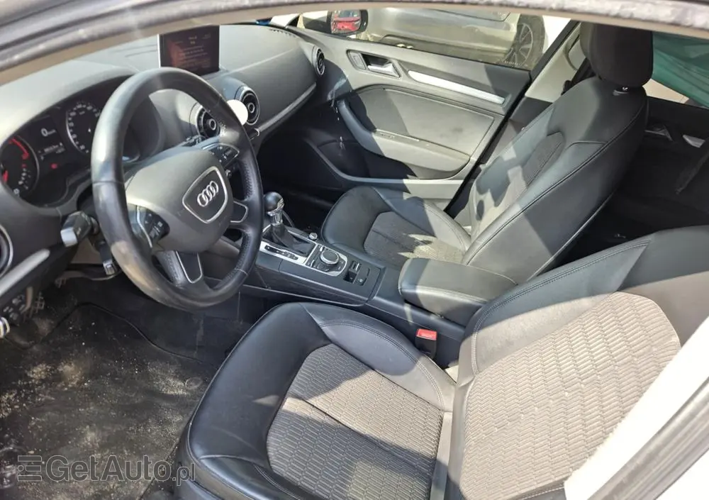 AUDI A3 Sportback 2.0 TDI S tronic S line Sportpaket